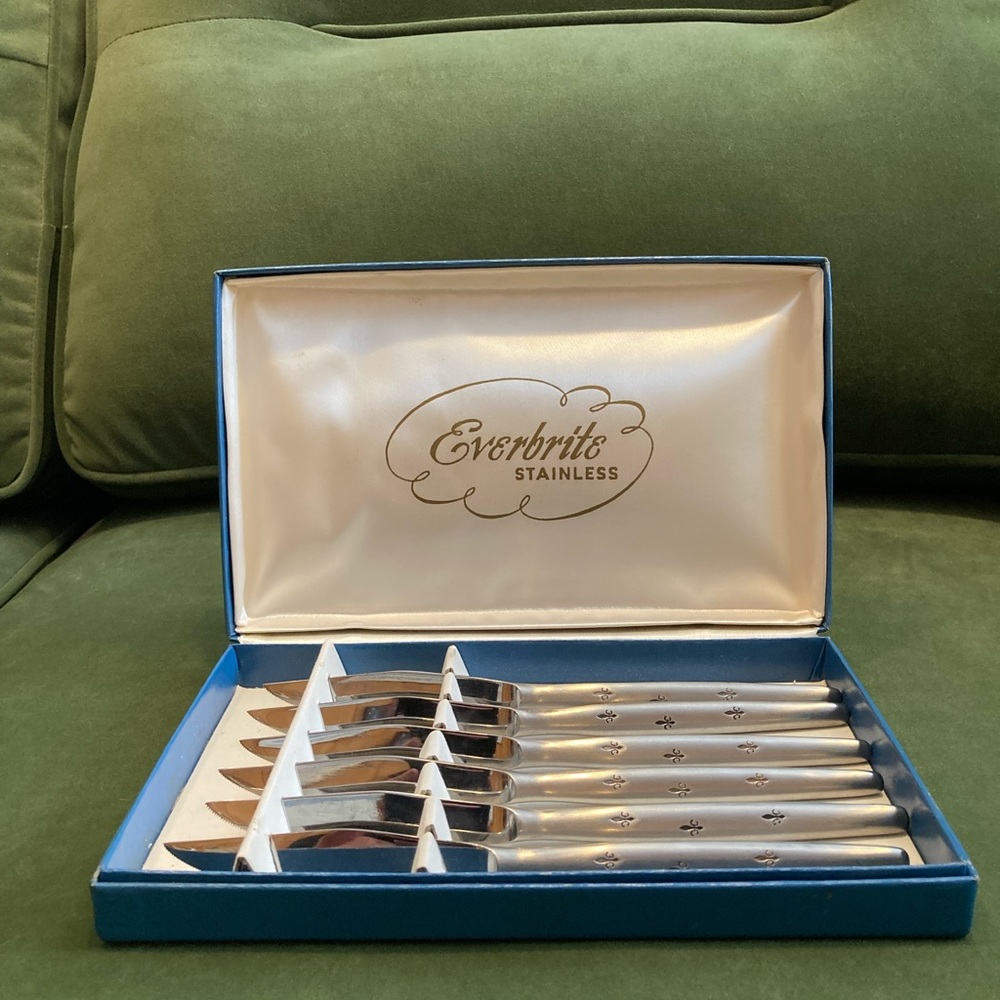 Everbrite Stainless Steel Dinner Knife Set Fleur de Lis Pattern Retro